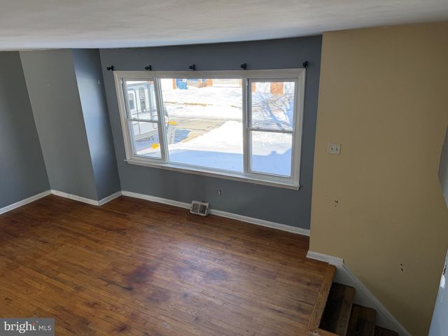 221 S DILLWYN RD, Newark, DE 19711