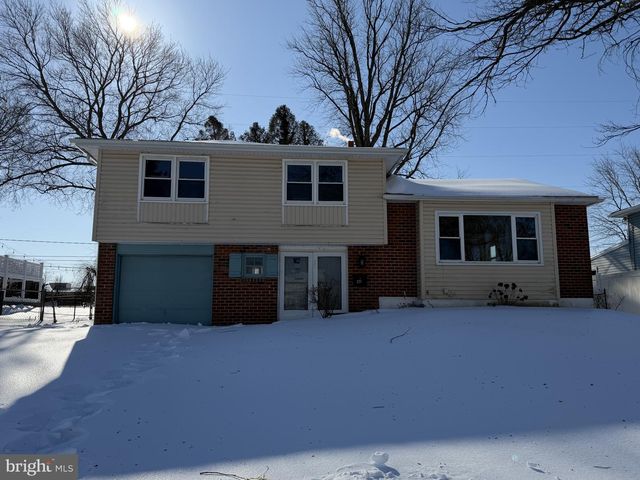 221 S DILLWYN RD, Newark, DE 19711