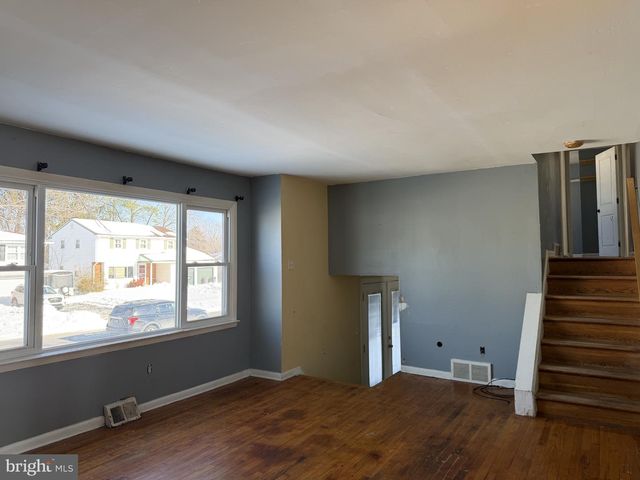 221 S DILLWYN RD, Newark, DE 19711