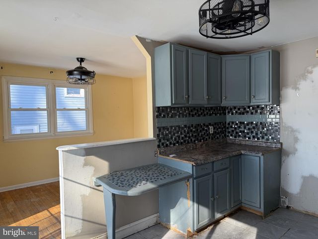 221 S DILLWYN RD, Newark, DE 19711