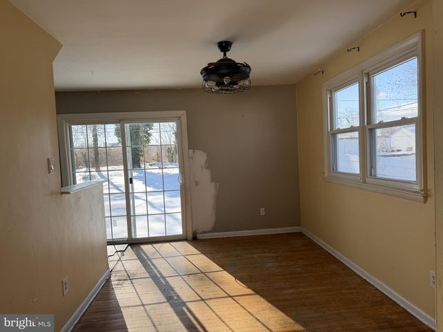 221 S DILLWYN RD, Newark, DE 19711