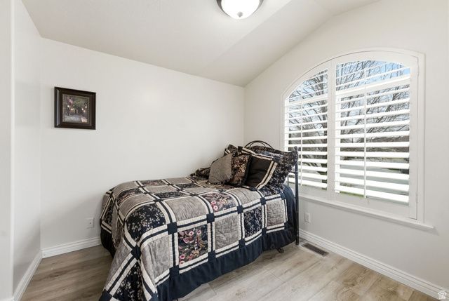 56 WHITAKER CIR, Kaysville, UT 84037