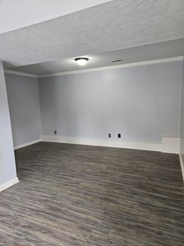 3191 Beaver Creek Drive, Lexington, KY 40517