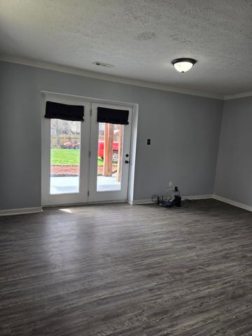 3191 Beaver Creek Drive, Lexington, KY 40517