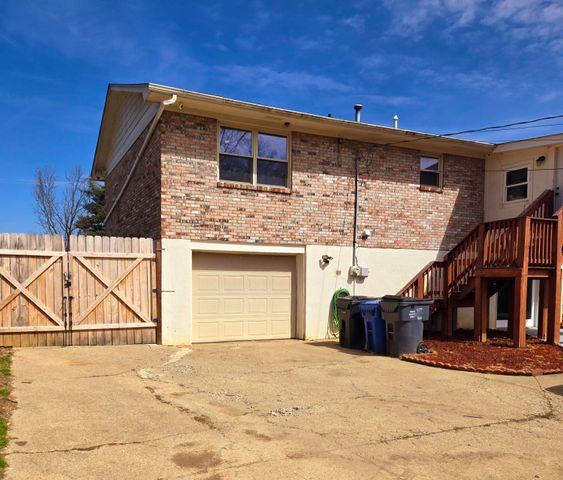 3191 Beaver Creek Drive, Lexington, KY 40517