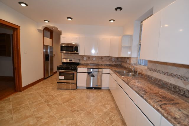4118 N ASHLAND Avenue 1, Chicago, IL 60613