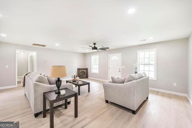 305 Lassiter Drive, Dublin, GA 31021