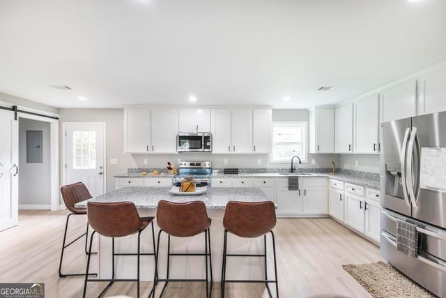 305 Lassiter Drive, Dublin, GA 31021
