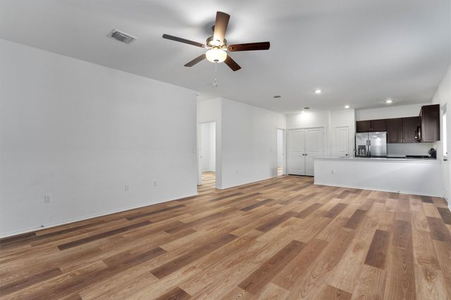 7704 Poppy Petal Dr LOOP, Del Valle, TX 78617