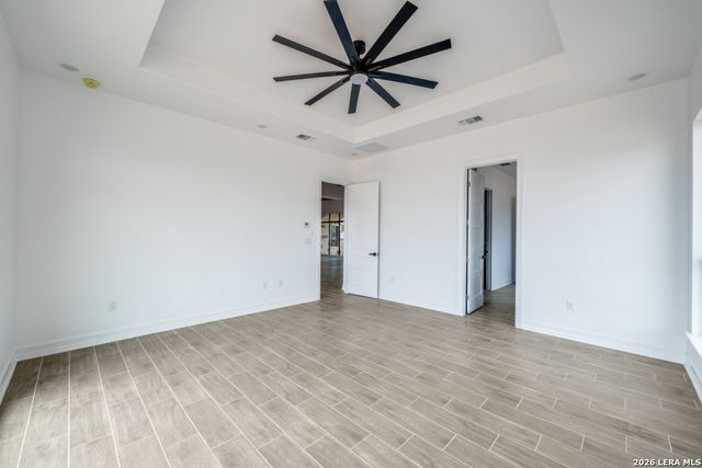 125 Hidden Hills, Floresville, TX 78114