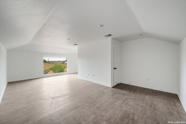 125 Hidden Hills, Floresville, TX 78114