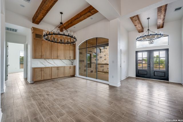 125 Hidden Hills, Floresville, TX 78114