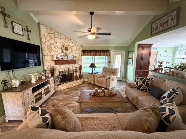 7109 Beechwood Drive, Angleton, TX 77515