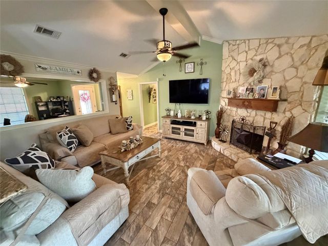 7109 Beechwood Drive, Angleton, TX 77515