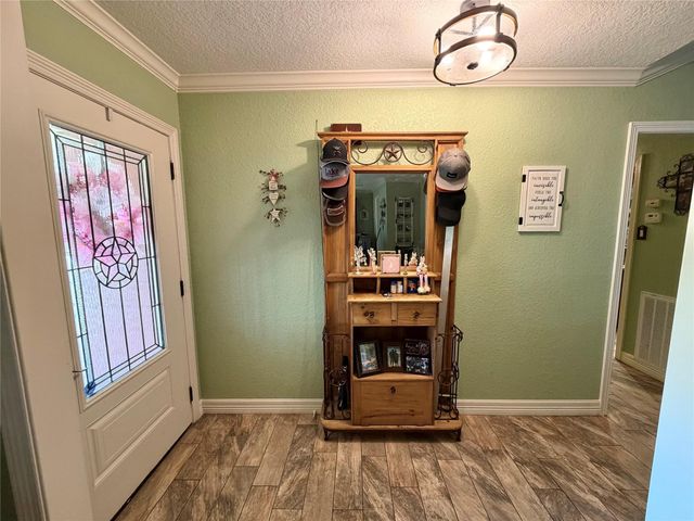 7109 Beechwood Drive, Angleton, TX 77515