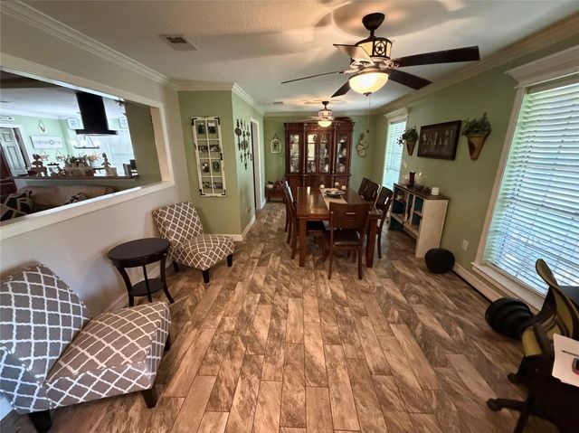 7109 Beechwood Drive, Angleton, TX 77515