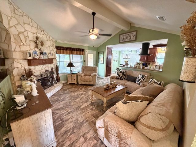 7109 Beechwood Drive, Angleton, TX 77515