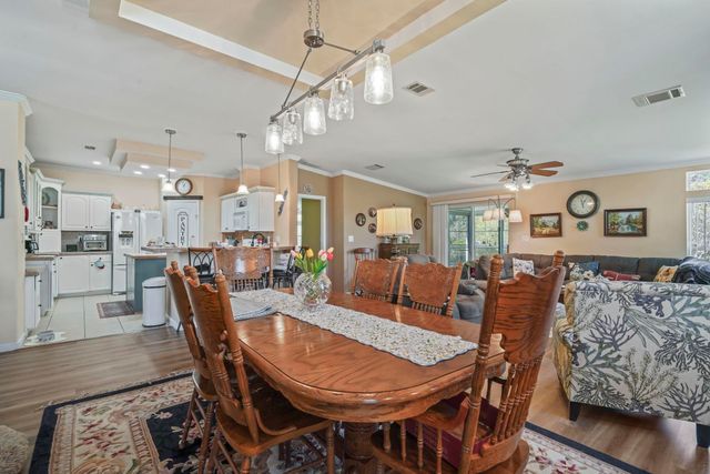 558 Woodholme Dr., Conway, SC 29526