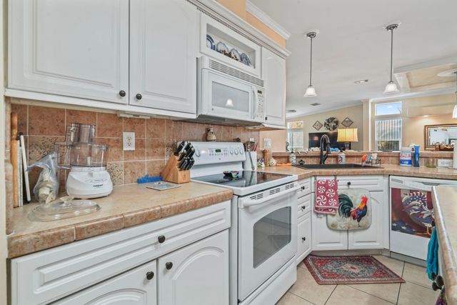 558 Woodholme Dr., Conway, SC 29526