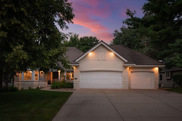 10421 Shelter Grove, Eden Prairie, MN 55347