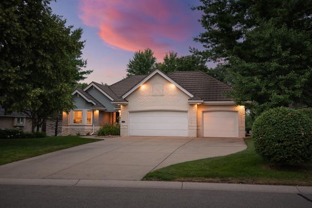10421 Shelter Grove, Eden Prairie, MN 55347