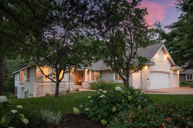 10421 Shelter Grove, Eden Prairie, MN 55347