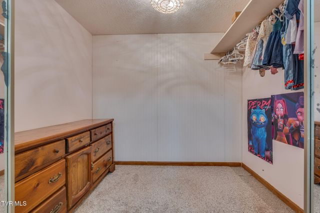 1656 Fall Creek Road, Kingsport, TN 37664