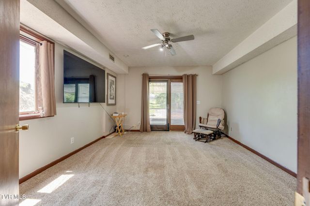 1656 Fall Creek Road, Kingsport, TN 37664