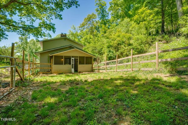 1656 Fall Creek Road, Kingsport, TN 37664