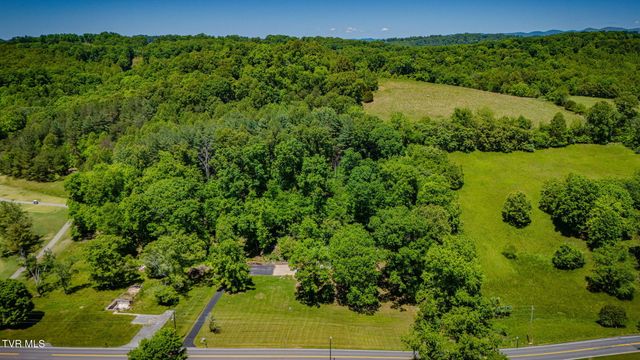 1656 Fall Creek Road, Kingsport, TN 37664