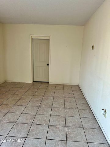 7566 MATAMOROS Drive, El Paso, TX 79915