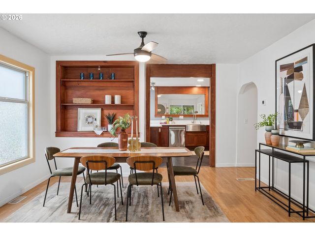 9040 N OSWEGO Ave, Portland, OR 97203