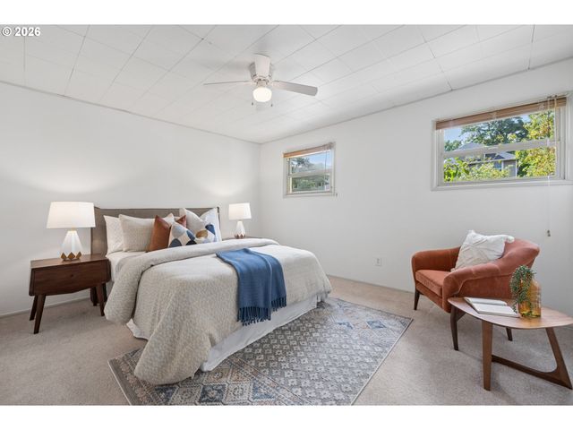 9040 N OSWEGO Ave, Portland, OR 97203