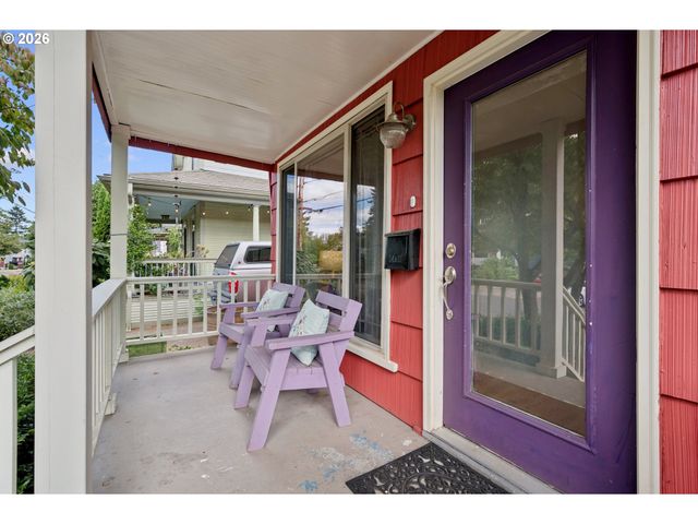 9040 N OSWEGO Ave, Portland, OR 97203