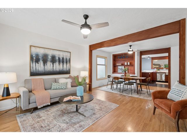 9040 N OSWEGO Ave, Portland, OR 97203