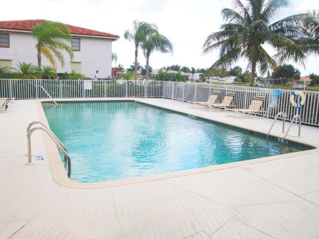 268 LEWIS CIRCLE 121, Punta Gorda, FL 33950