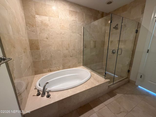 1431 RIVERPLACE Boulevard 1909, Jacksonville, FL 32207