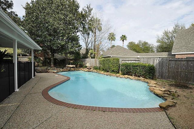 4007 Alice Drive, Sugar Land, TX 77478