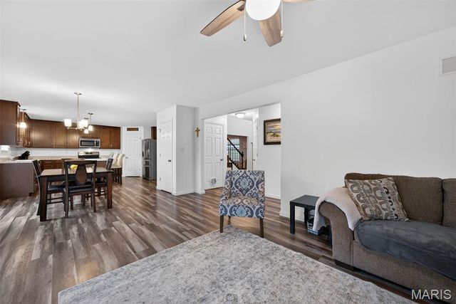 363 Rock Ridge Road, Wentzville, MO 63385
