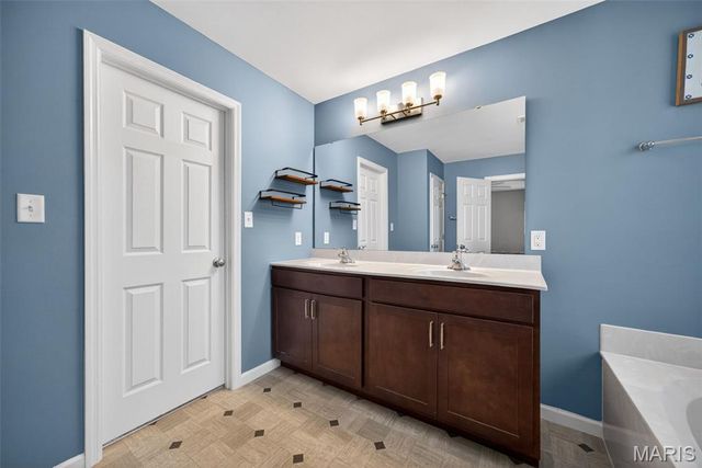 363 Rock Ridge Road, Wentzville, MO 63385