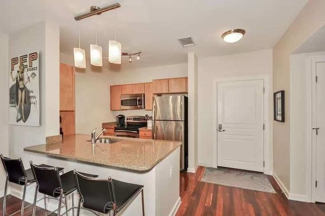 4 Renton Cir 4309, Watertown, MA 02472