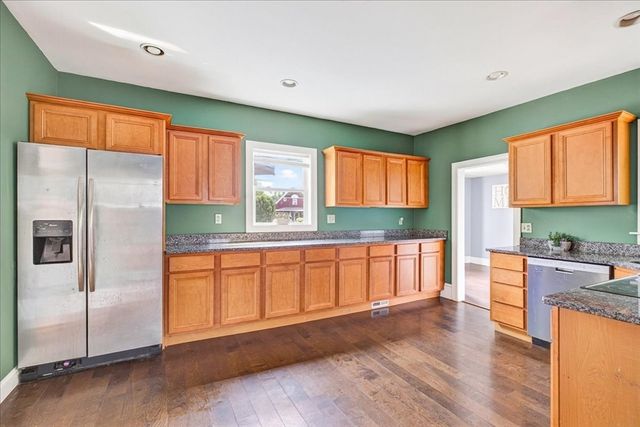 225 E Water St, Rockland, MA 02370