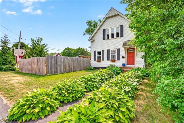 225 E Water St, Rockland, MA 02370