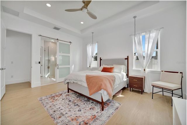 916 HIGHLAND STREET, Sarasota, FL 34234