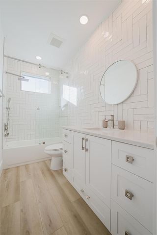 916 HIGHLAND STREET, Sarasota, FL 34234