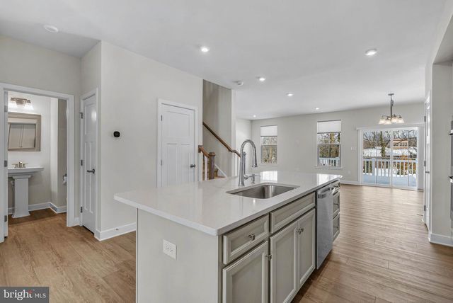 88 ROSEMARY WAY, Mount Laurel, NJ 08054