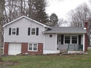 223 Fairview Avenue, Canfield, OH 44406