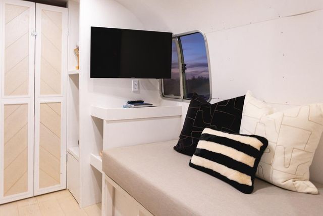 2205 E Rabbit Rd, Marfa, TX 79843