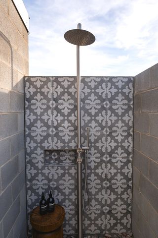 2205 E Rabbit Rd, Marfa, TX 79843