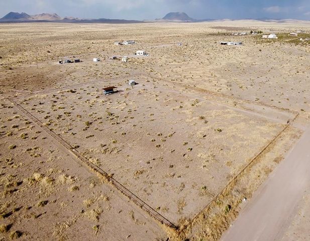 2205 E Rabbit Rd, Marfa, TX 79843